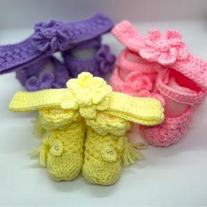 Newborn Crochet shoes and headband Handmade